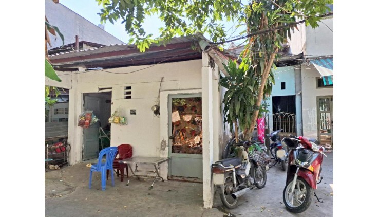 Bán  nhà hẻm 2347 Phạm Thế Hiển 4.6x22.5 hậu 9.8 162m2 chỉ 9 tỷ